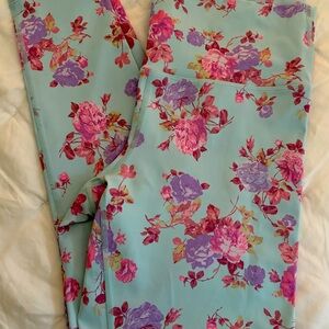 Love Shack Fancy Beach Riot